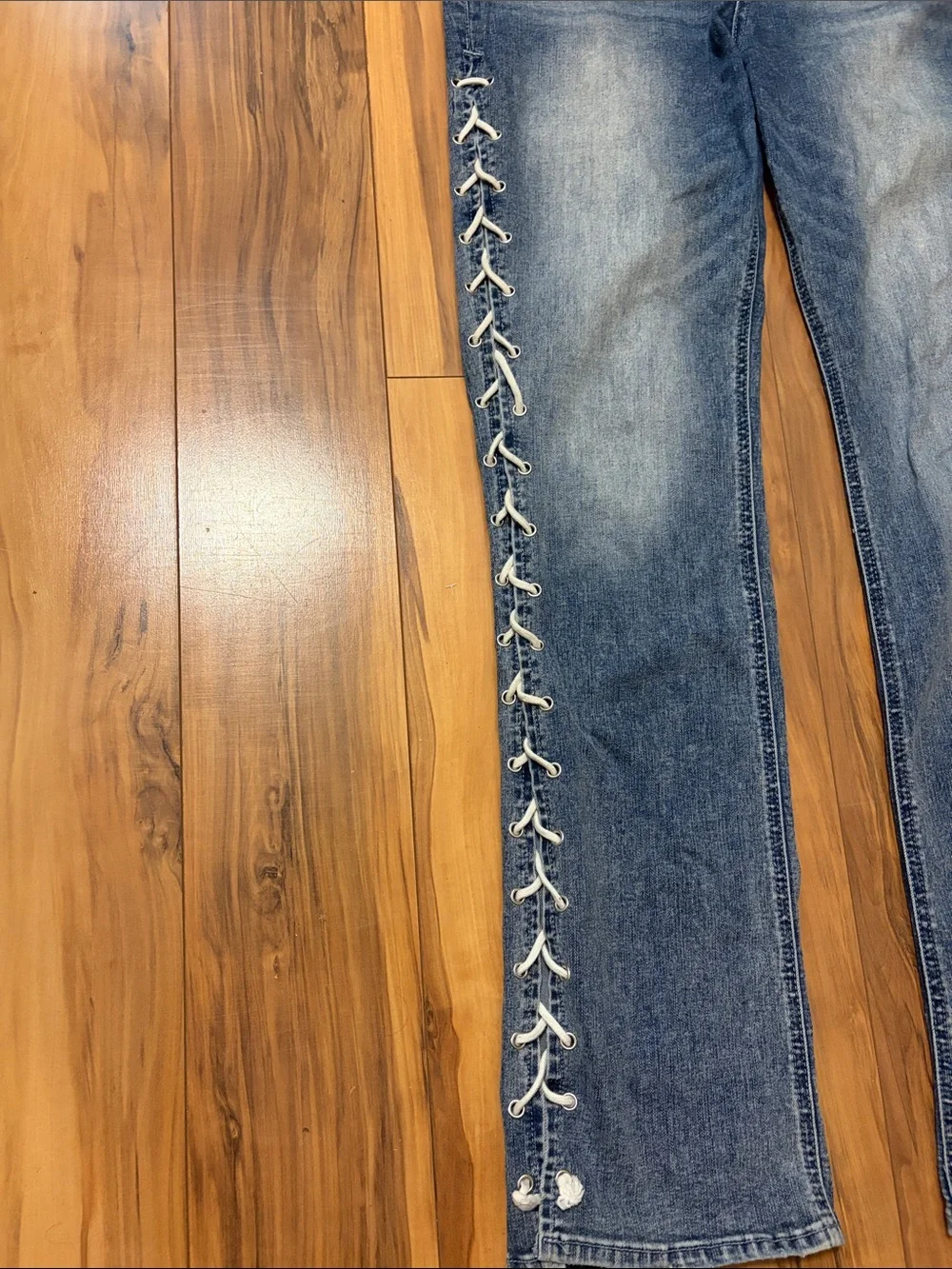 True Religion Distressed Blue Denim Straight-Leg Jeans with White Side Lacing